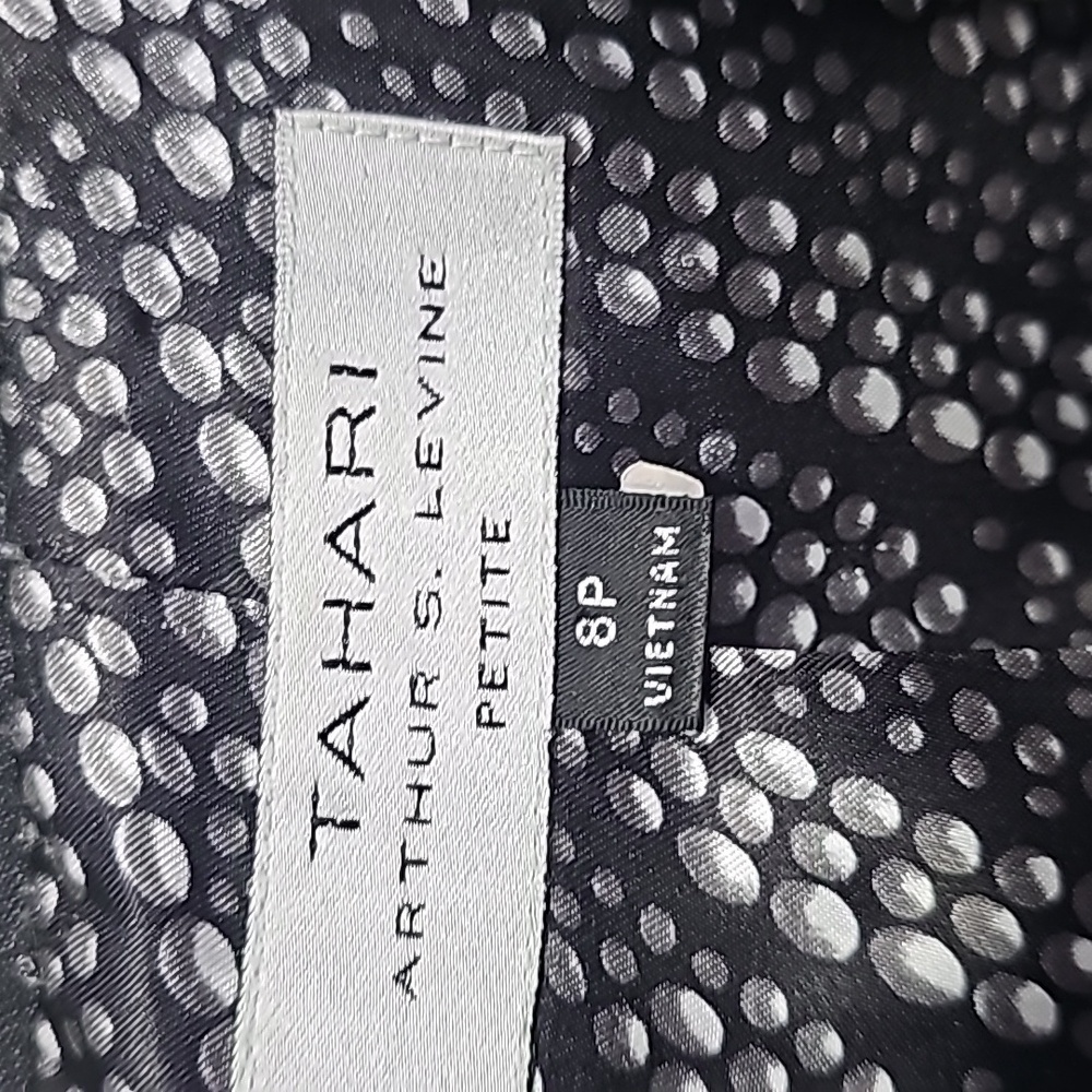 NWOT SUIT COAT CHARCOAL GRAYWITH A SILKY DESIGN INSIDE - Picture 5 of 7